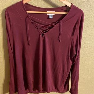 *MOVING SALE* Burgundy Lace Front Tee